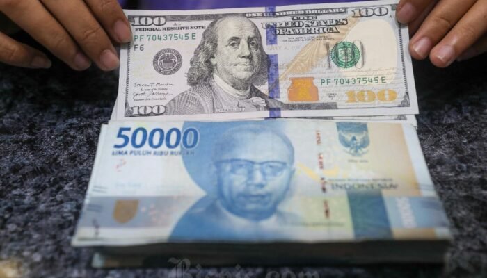 Rupiah Melemah ke Rp16.350 per Dolar AS, Sentimen Asia Tekan Pasar