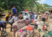 Kapolres Pohuwato Turun Langsung Bersihkan Sisa Banjir di Tuweya