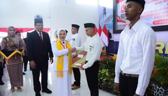 Wagub Gorontalo Serahkan Remisi untuk Narapidana di Hari Kemerdekaan