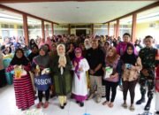 Wakil Gubernur Idah Syahidah Serahkan Bantuan Modal Usaha UMKM