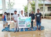 Dukungan Pembangunan Masjid di Modelidu, Yayasan Ilomata Salurkan Bantuan Semen