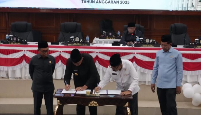 DPRD Gorontalo Sahkan Ranperda Perubahan APBD 2025