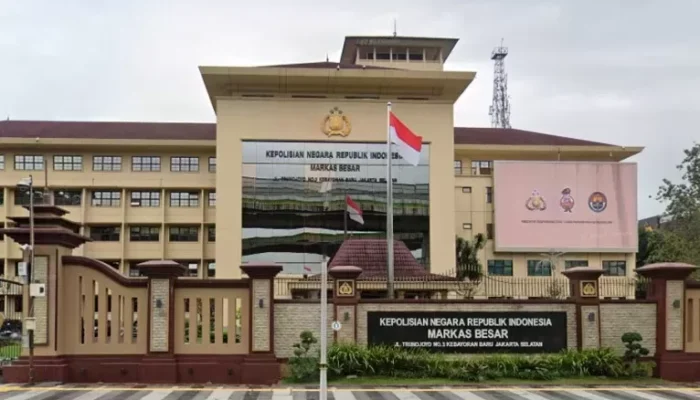 Isu Pergantian Kapolri Dibantah Prasetyo Hadi dan DPR