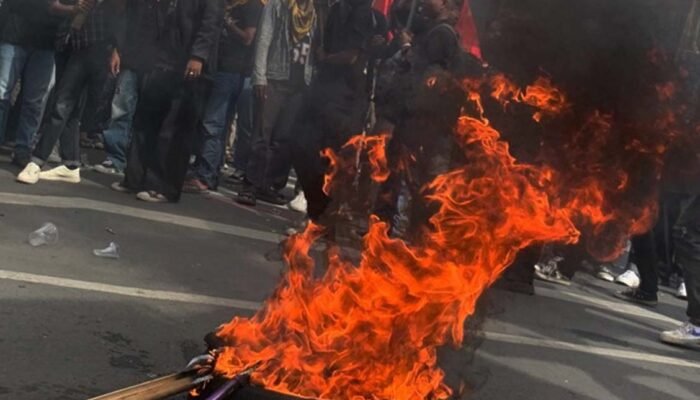 Gorontalo Memanas, Ribuan Mahasiswa dan Warga Turun ke Jalan