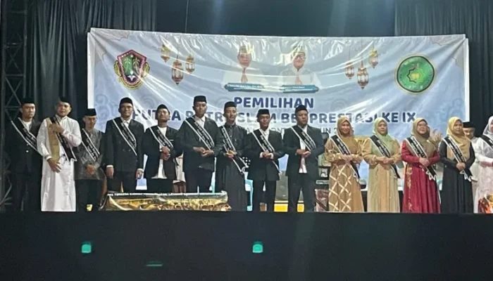 Adhan Dambea Hadiahi Umrah Juara Putra-Putri Islam Berprestasi