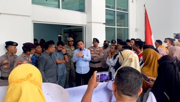 Ghalib Lahidjun Dorong Pemprov Respons Cepat Nasib Guru Honorer