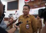 Sudarman Samad Serahkan Tugas kepada Sekretaris DPRD yang Baru
