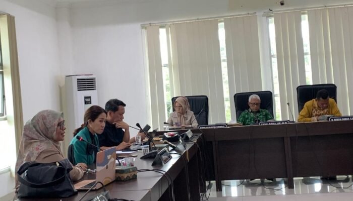 Deprov Gorontalo Soroti Minimnya Anggaran KIP dan KPID